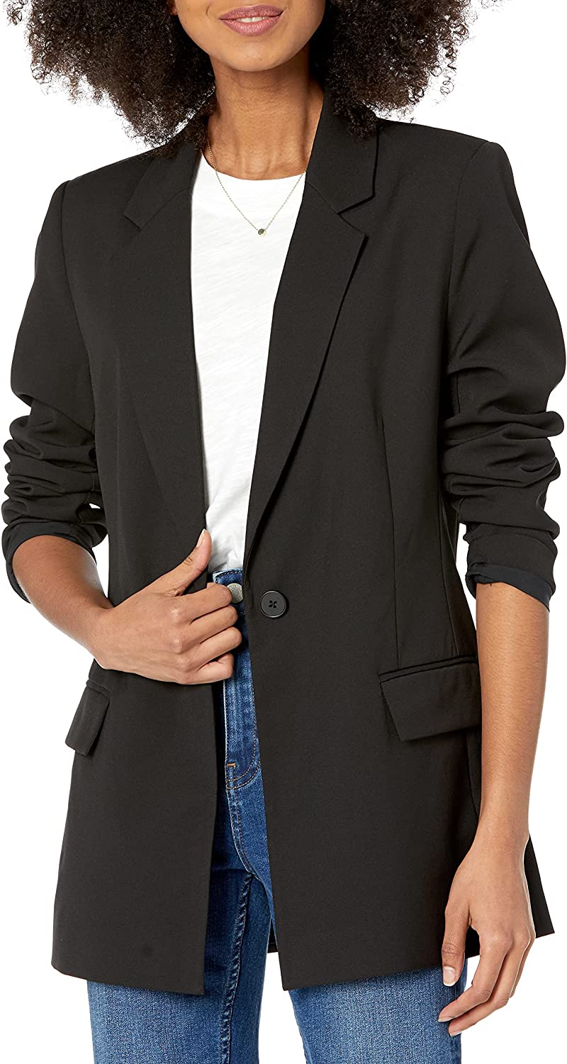 13 Best Blazers for Larger Busts That Will Flatter Your Figure